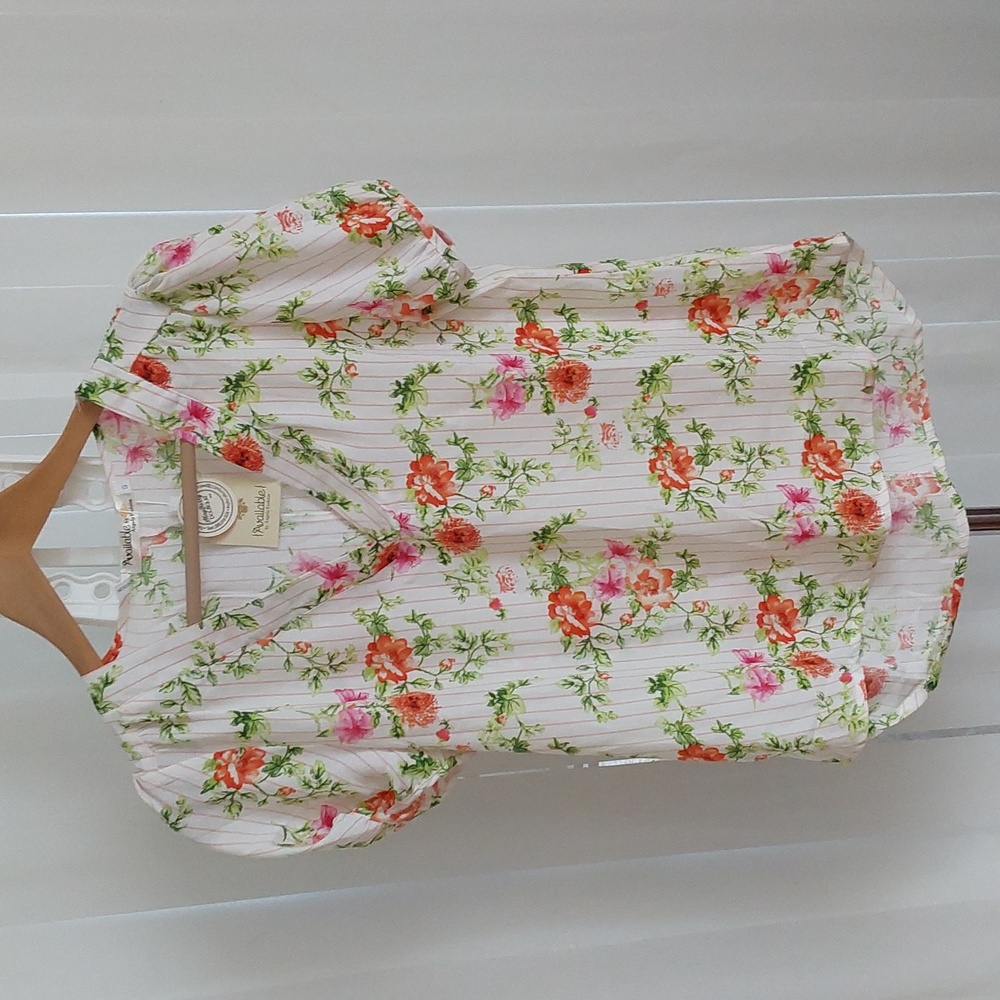 NWT {Available} by Angela Fashion Women's Shortsleeve Multi-color Blouse Size S